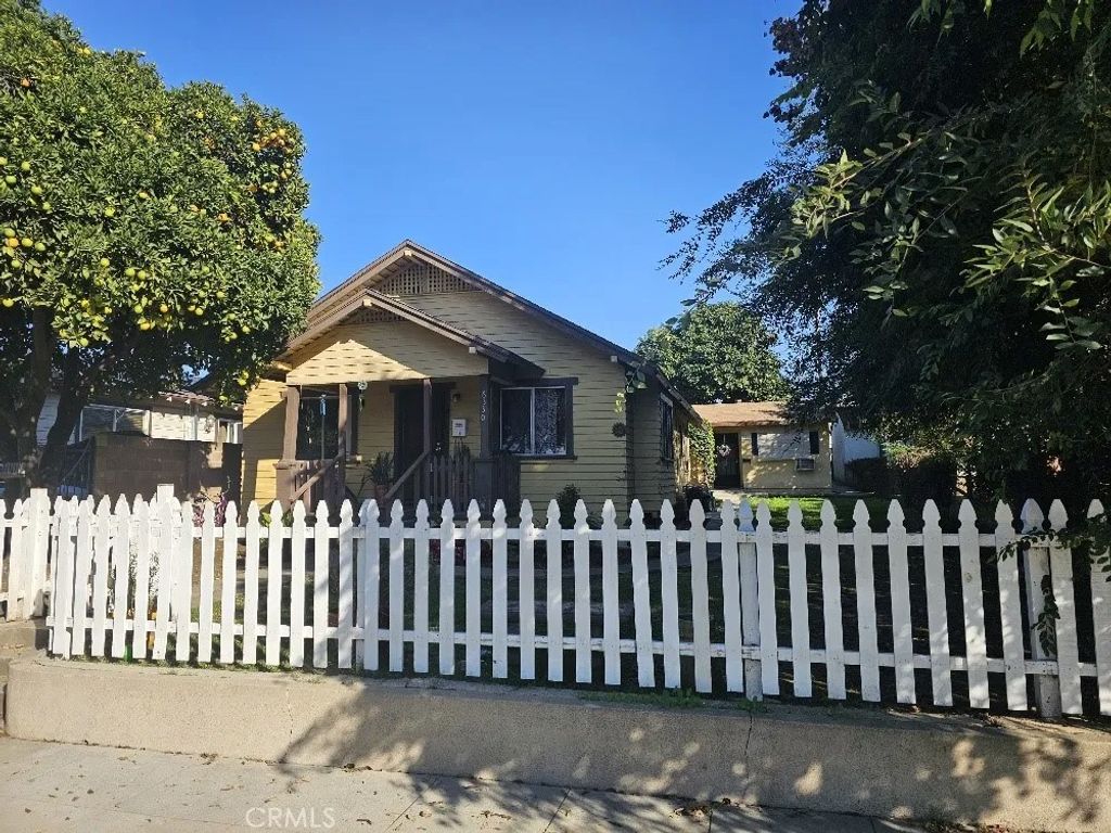 Photo of 6330 Pierce Ave, Whittier, CA 90601 (MLS # DW25265625)
