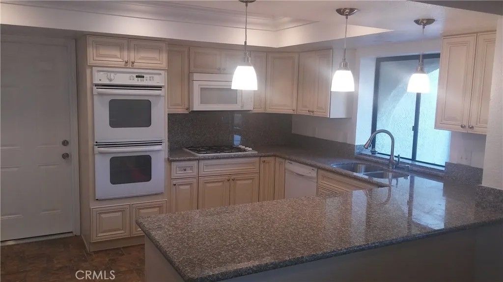 Photo of 25835 Pleasant St, Hemet, CA 92544 (MLS # HD26091415)