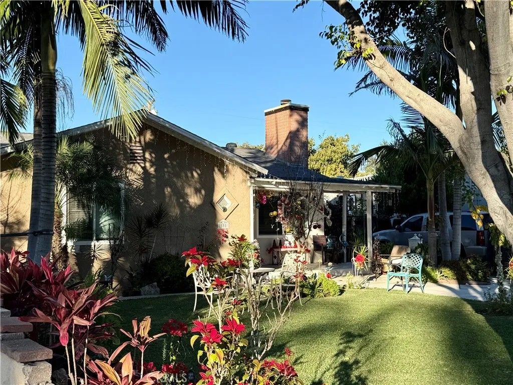 Photo of 550 W Granada Court, Ontario, CA 91762 (MLS # IV25280709)