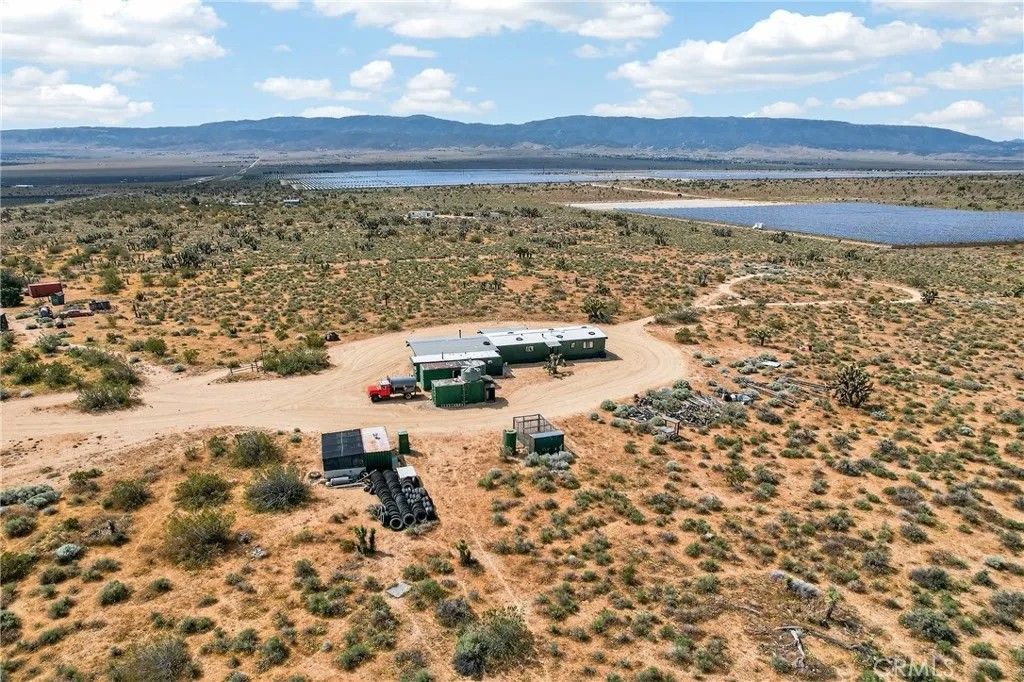 Photo of 230 Patterson St, Rosamond, CA 93560 (MLS # SR26087012)