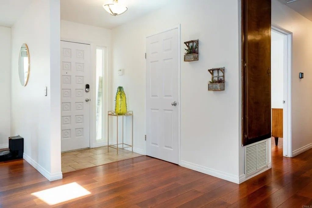 Photo of 942 Cimarron, Escondido, CA 92029 (MLS # NDP2603277)