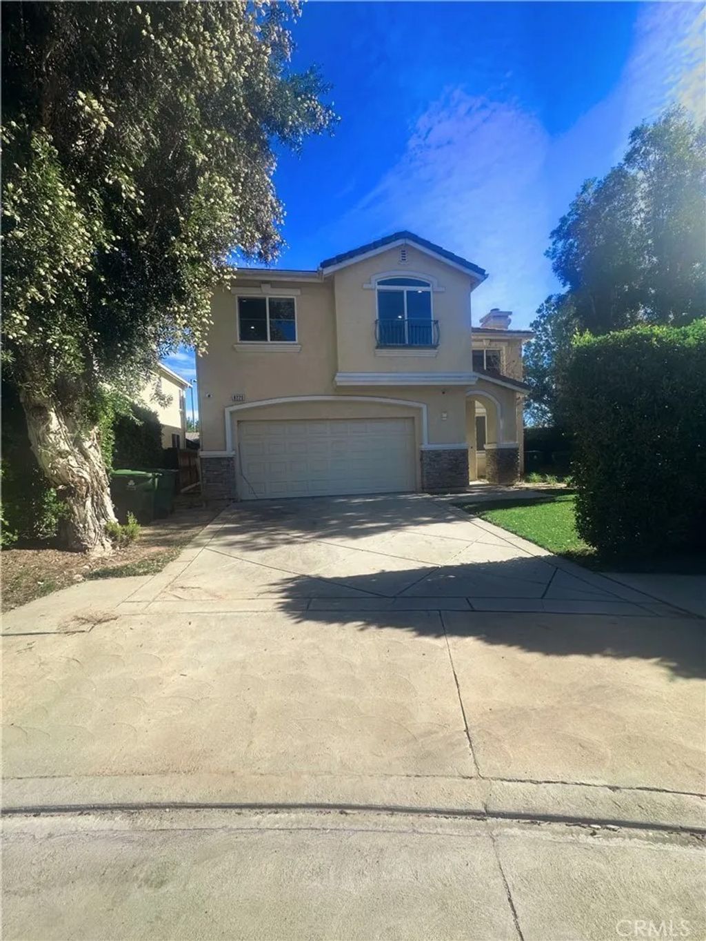 Photo of 8220 Chamberlain Ln, Reseda, CA 91335 (MLS # SR26017793)