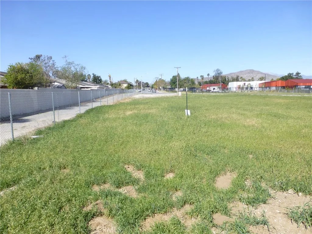 5774 Tilton Ave.