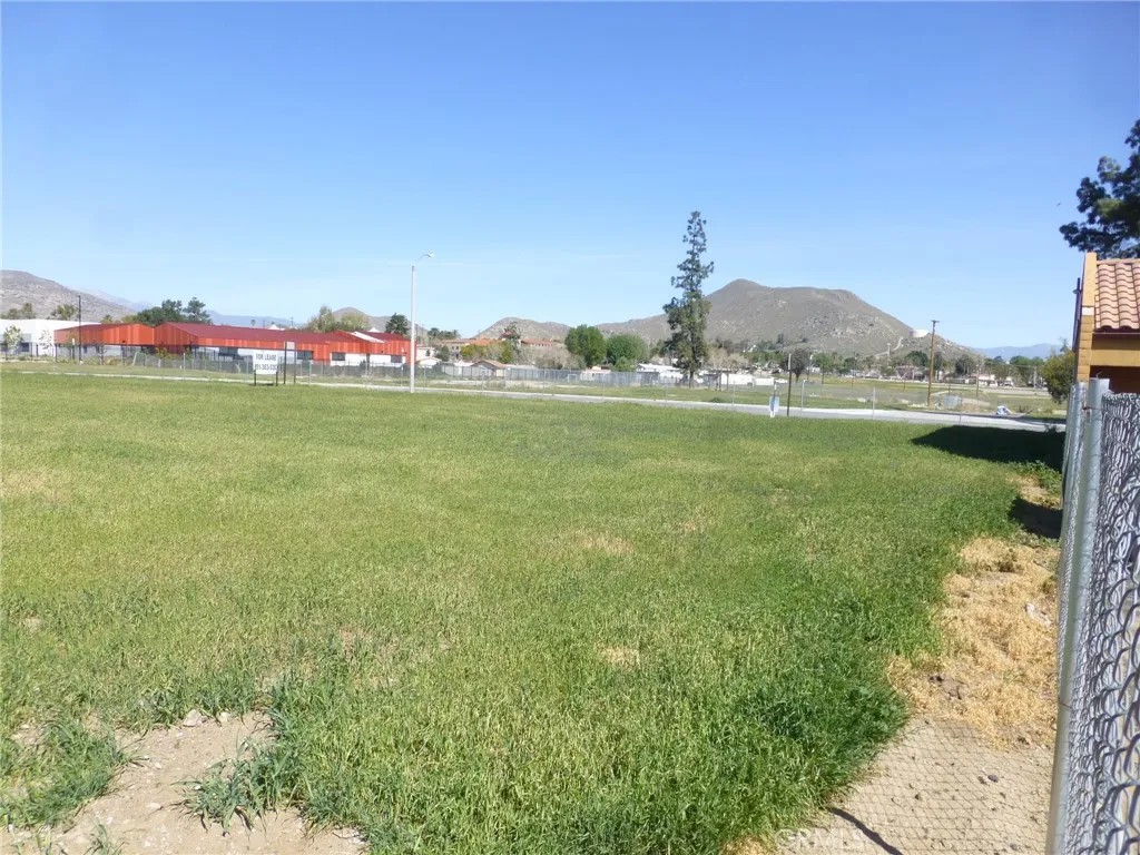 5774 Tilton Ave.