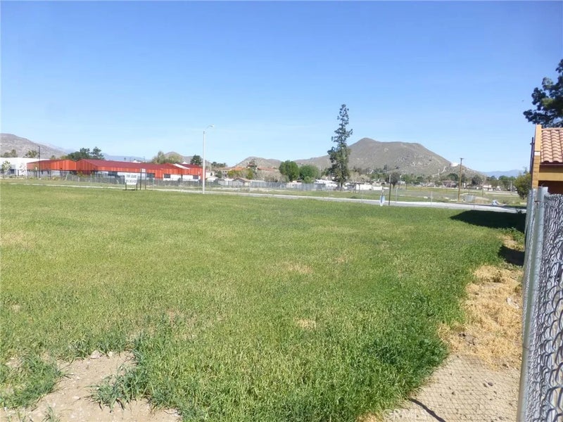 5774 Tilton Ave.