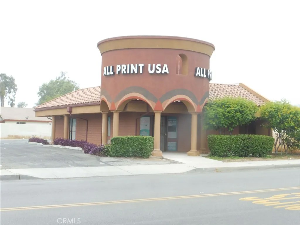 5774 Tilton Ave.