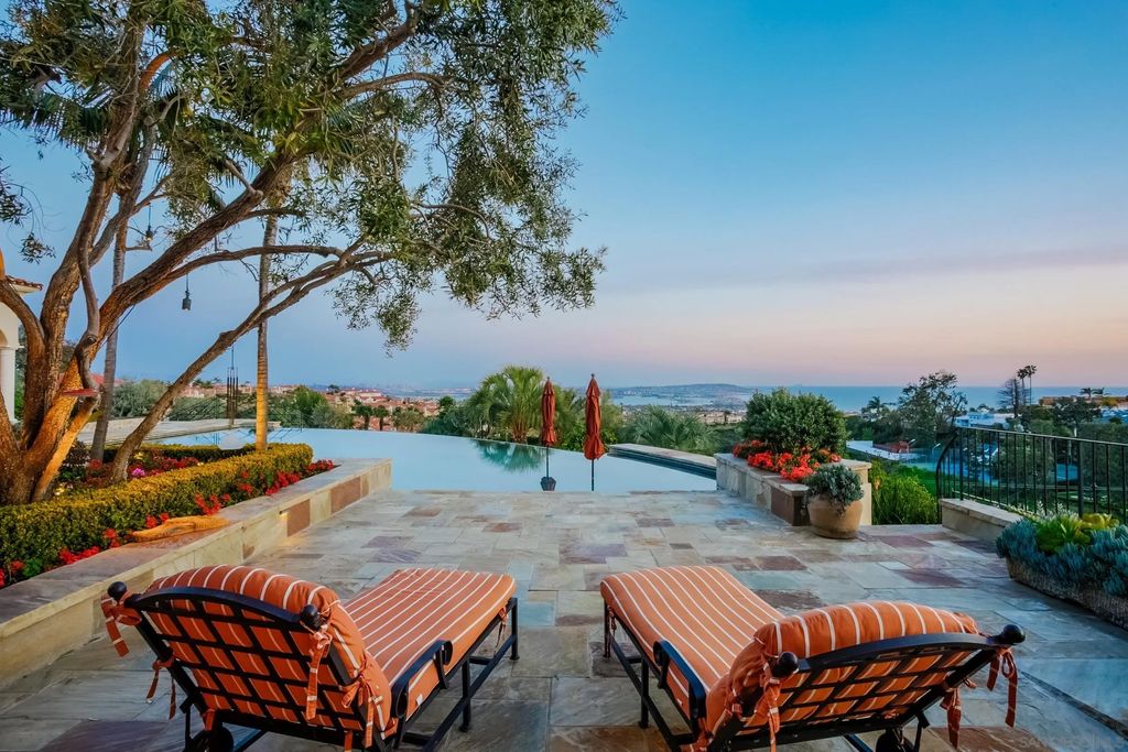 Photo of 5806 Bucknell Ave, La Jolla, CA 92037 (MLS # 260006514)