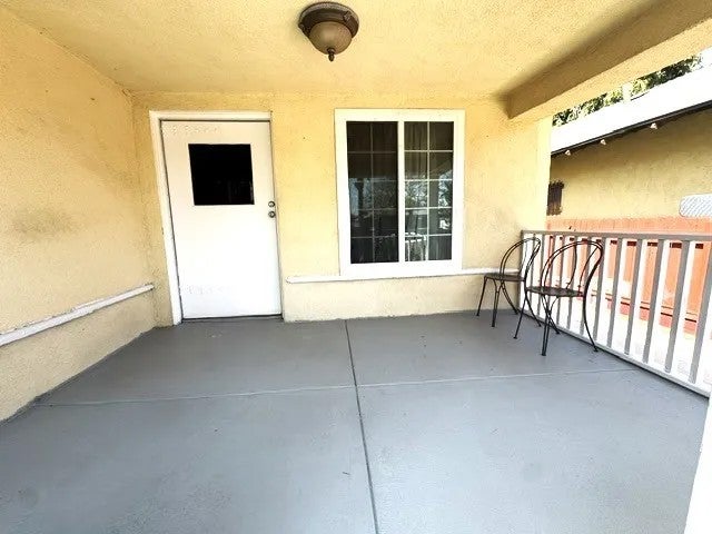 2129 W 30th