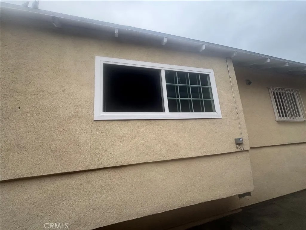 2129 W 30th Street West