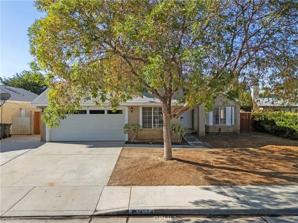 Photo of 4554 Moonraker Road, Palmdale, CA 93552 (MLS # SR26069117)