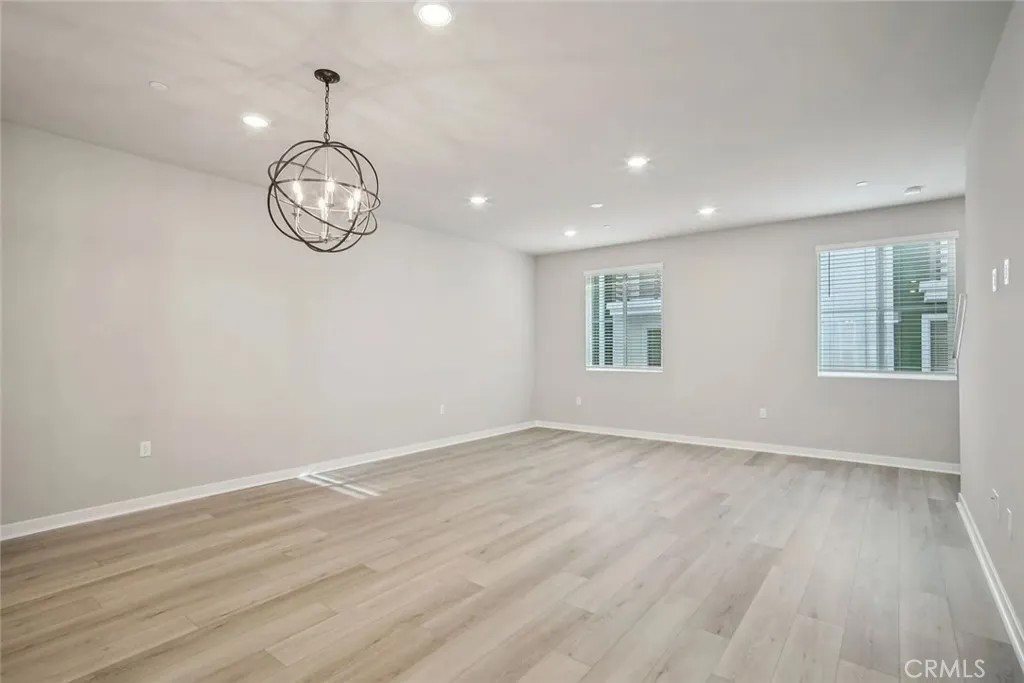 1482 Skyline Lane