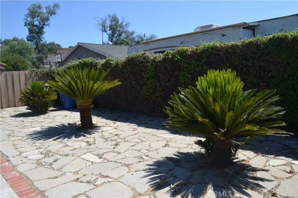 8450 Aqueduct Avenue