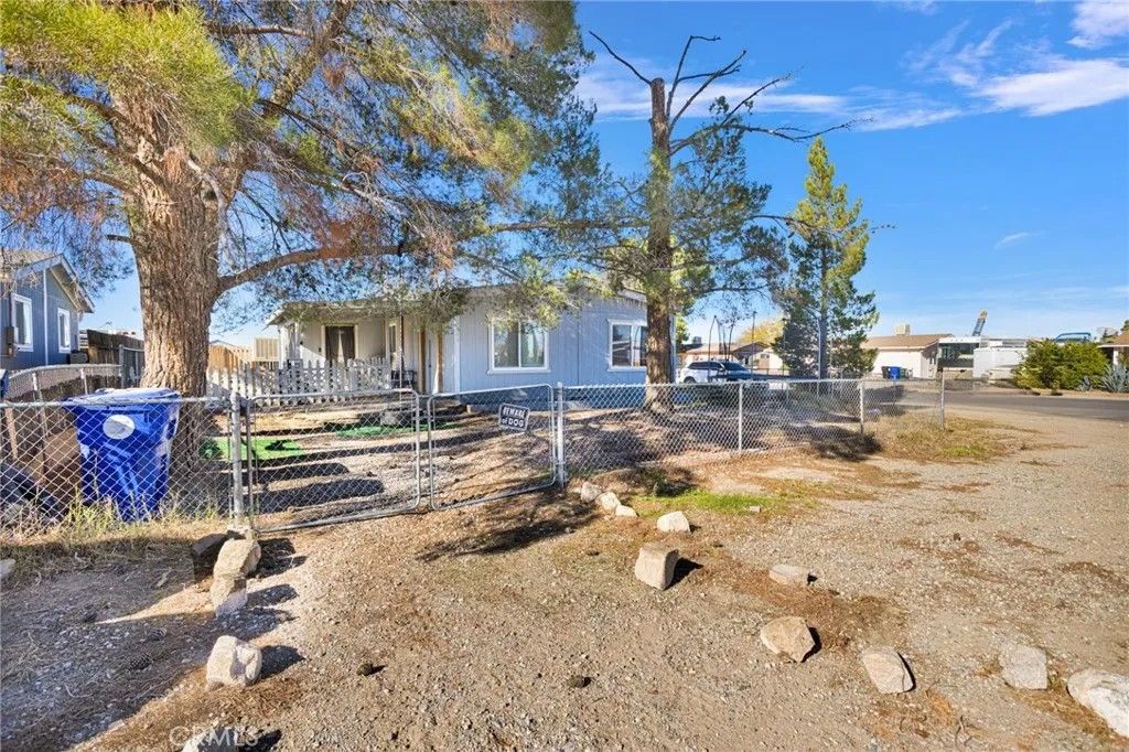 Photo of 19044 Joshua Street, Adelanto, CA 92301 (MLS # DW25275143)