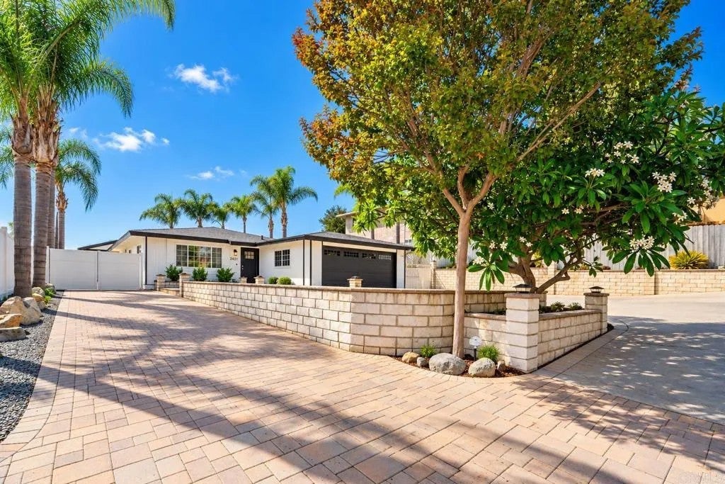 2421 Green Meadow Way