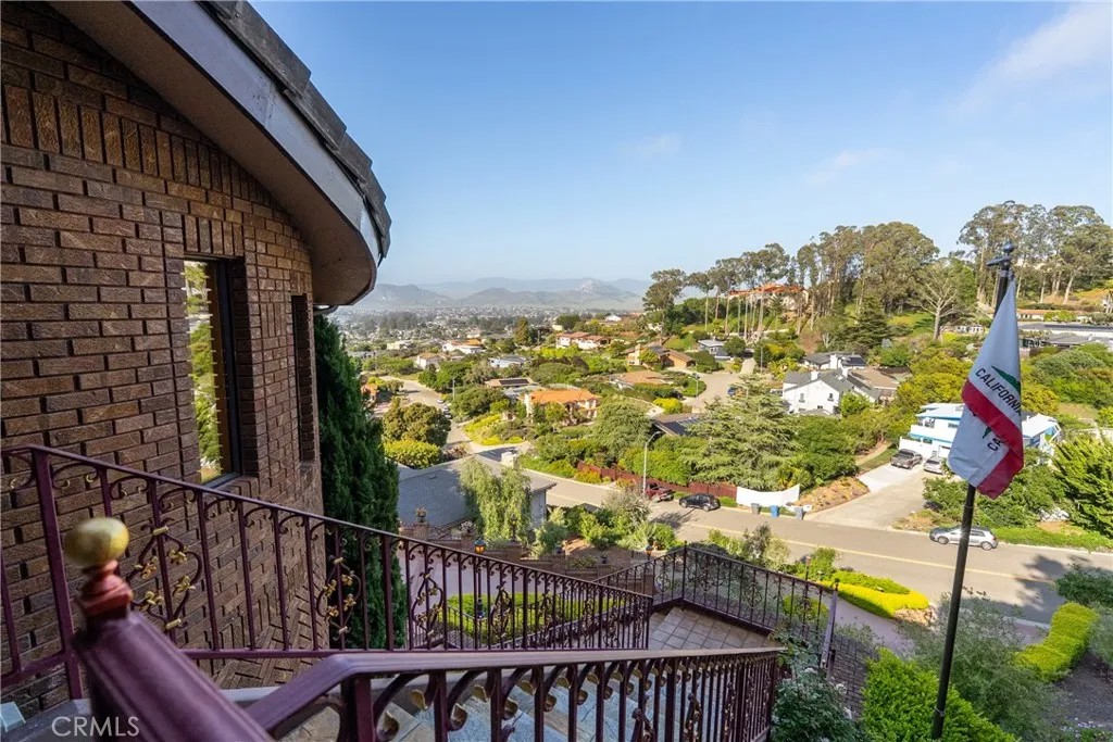 2743 Rodman Drive