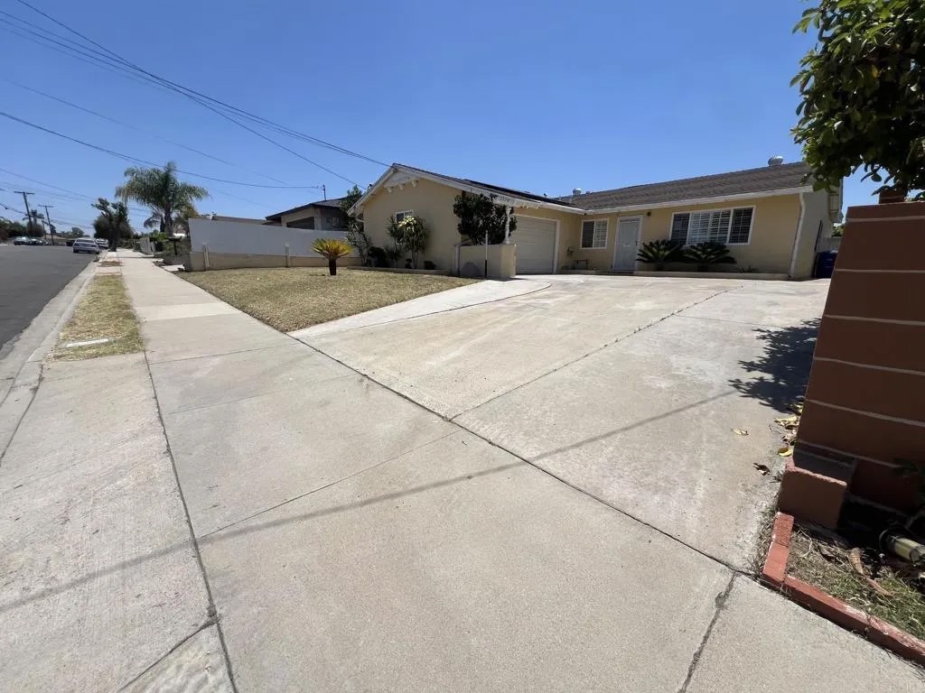 2534 Melrose Street