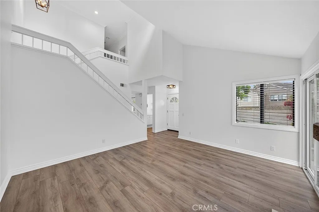 24572 Sutton Lane