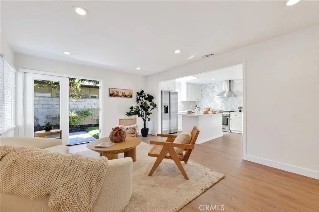 Photo of 302 Cleveland Dr, Huntington Beach, CA 92648 (MLS # OC25250695)