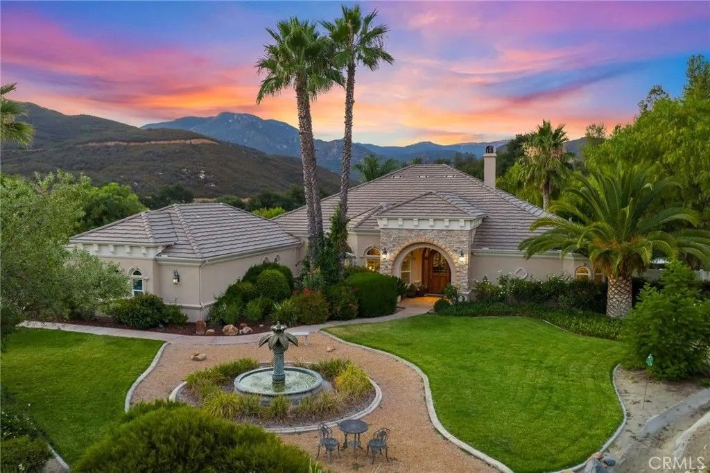 Photo of 39898 Via Sereno, Murrieta, CA 92562 (MLS # SW25180058)