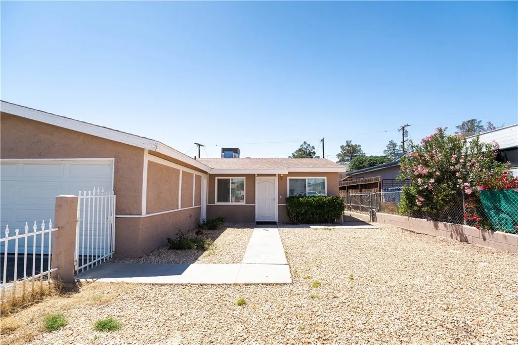 1912 Sunset St