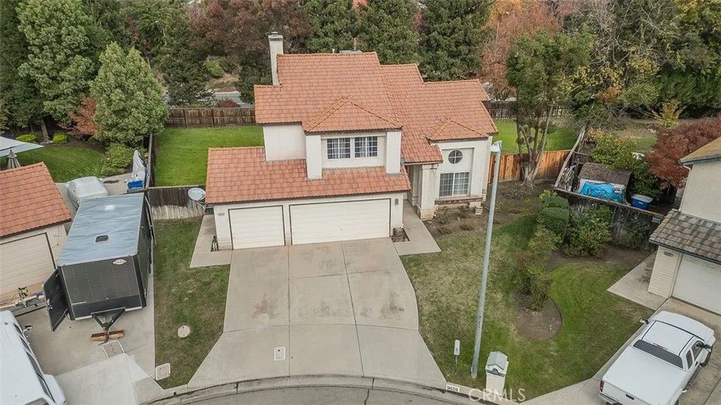 Photo of 9659 N Shenandoah Ln, Fresno, CA 93720 (MLS # FR25278400)