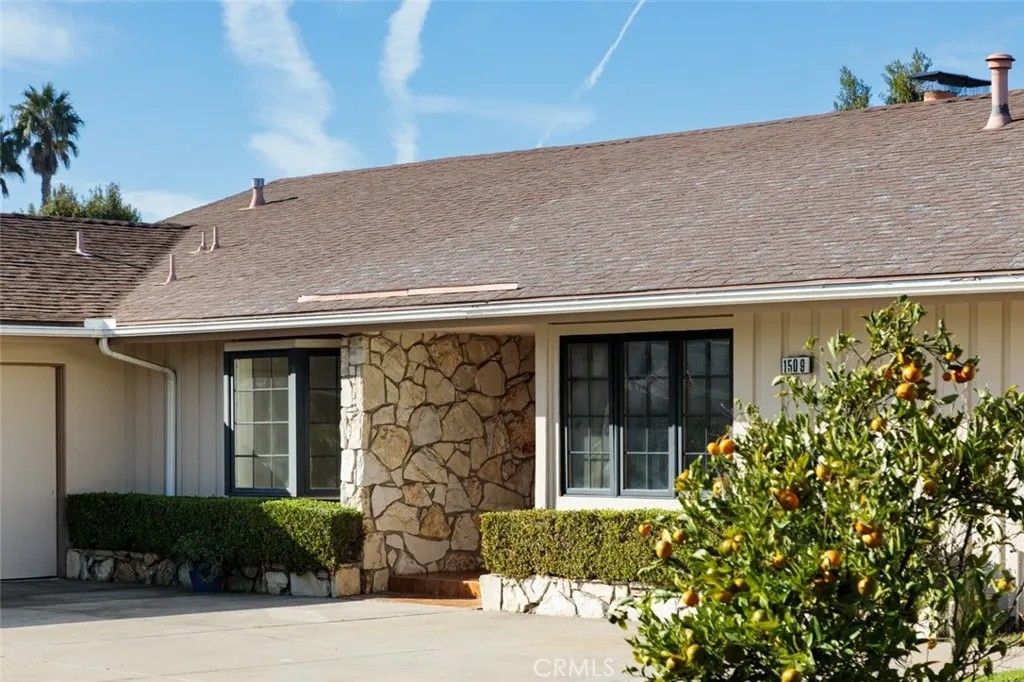 Photo of 1509 Anita Ln, Newport Beach, CA 92660 (MLS # OC25280091)