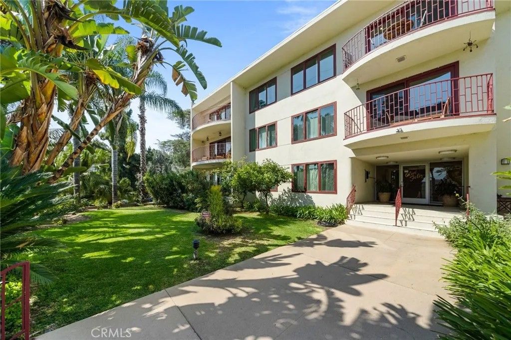 Photo of 3407 Huxley Street #39, Los Angeles, CA 90027 (MLS # WS26000759)