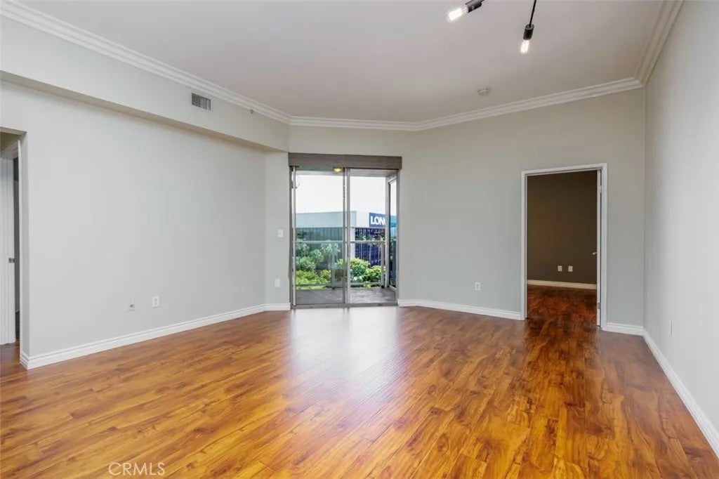 388 E Ocean Boulevard 501