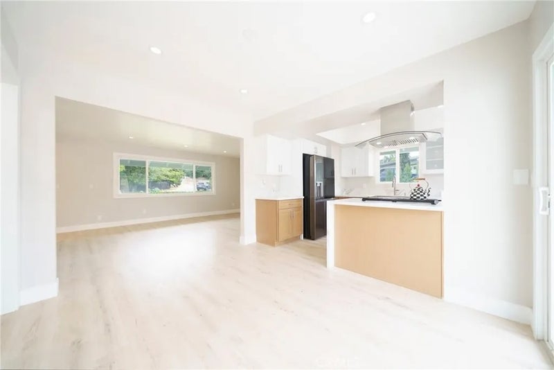 4809 E Wasatch
