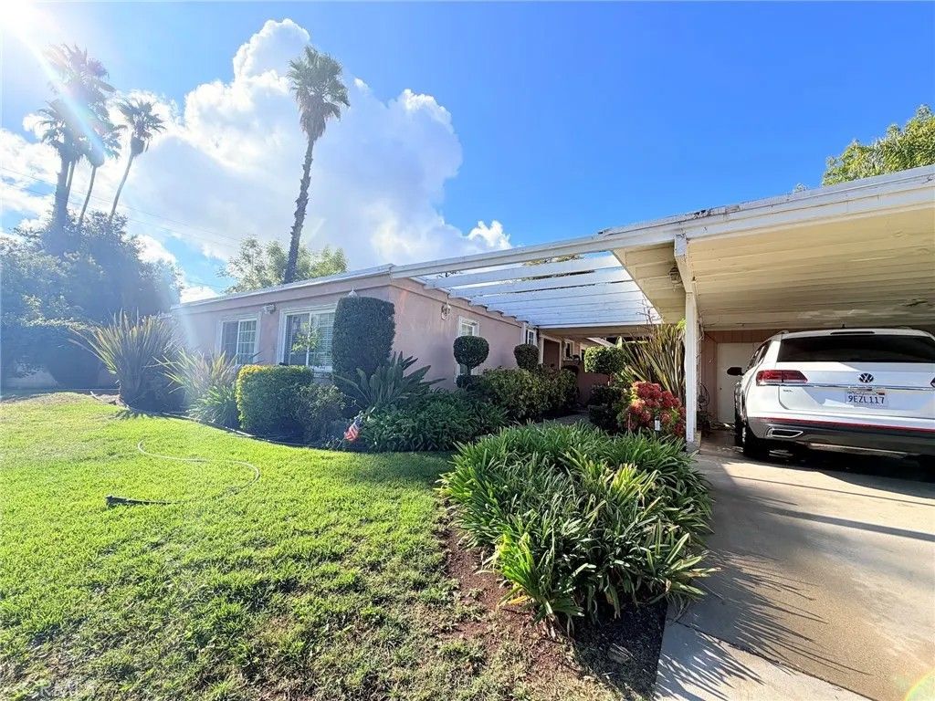 Photo of 3258 E Whitebirch Dr, West Covina, CA 91791 (MLS # CV25240125)