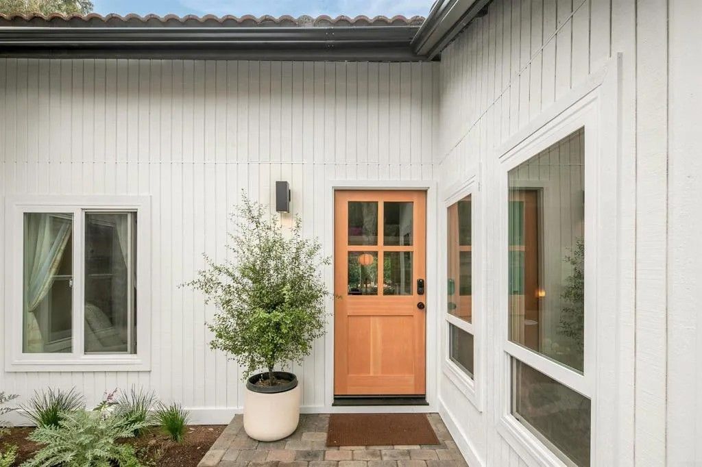 Photo of 1427 Avocado Road, Oceanside, CA 92054 (MLS # NDP2510713)