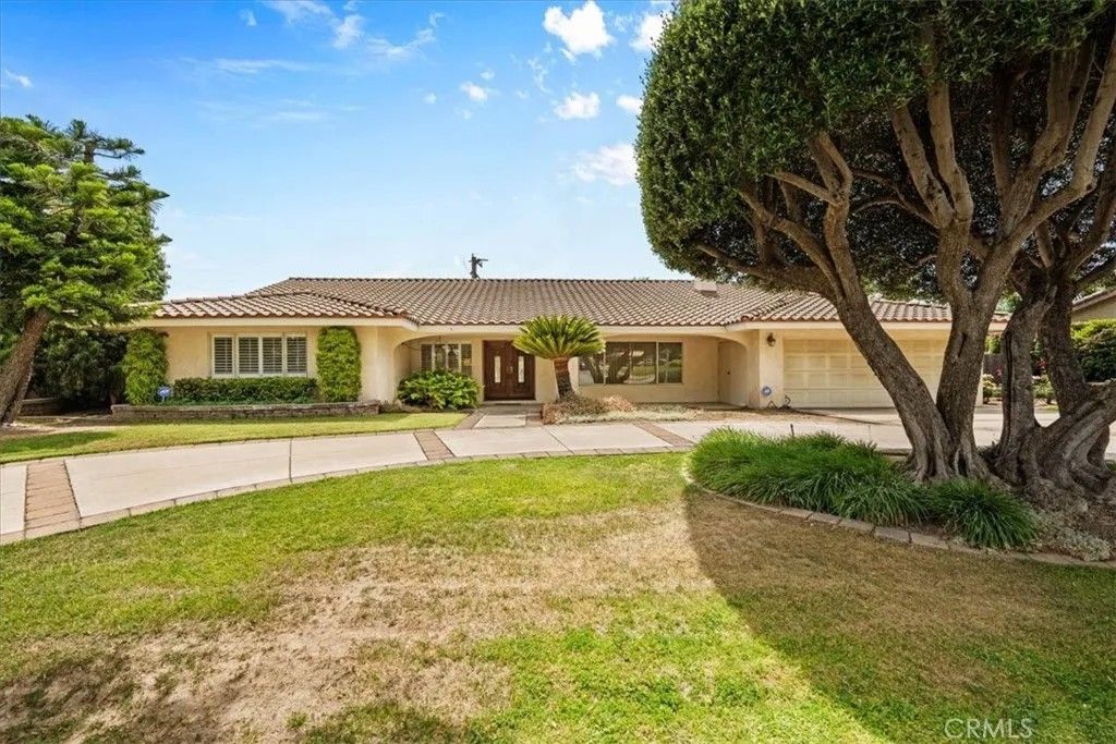 Photo of 276 Grant Street, Upland, CA 91784 (MLS # CV26083480)