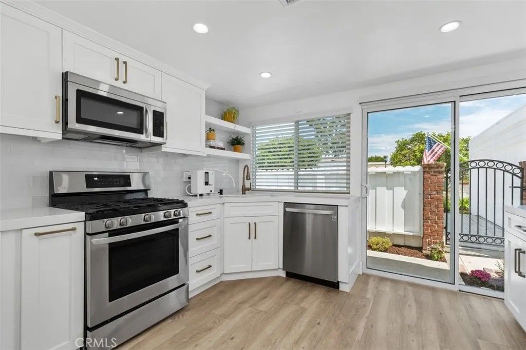 Photo of 33565 Via Corvalian, Dana Point, CA 92629 (MLS # OC26028227)