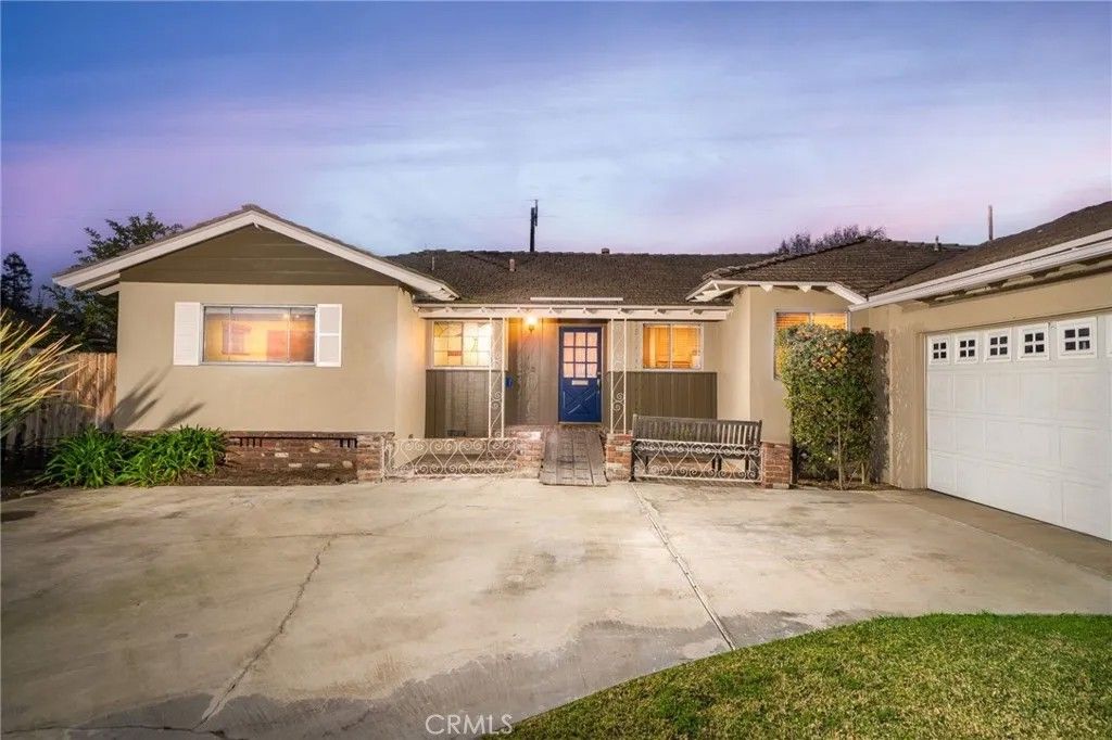 Photo of 549 California Dr, Claremont, CA 91711 (MLS # CV25276782)