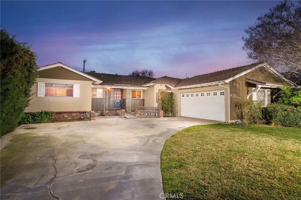 Photo of 549 California Dr, Claremont, CA 91711 (MLS # CV25276782)