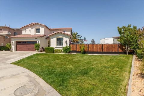 Tiny photo for 17684 View Crest Court, Victorville, CA 92395 (MLS # HD26132044)