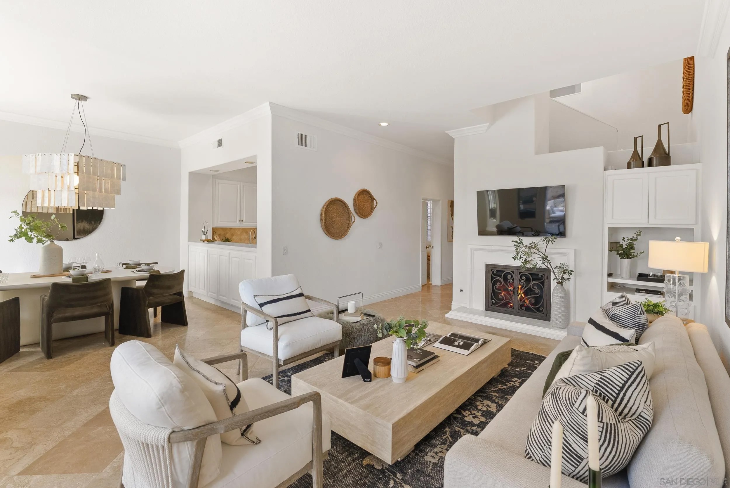 3774 Paseo Vista Famosa