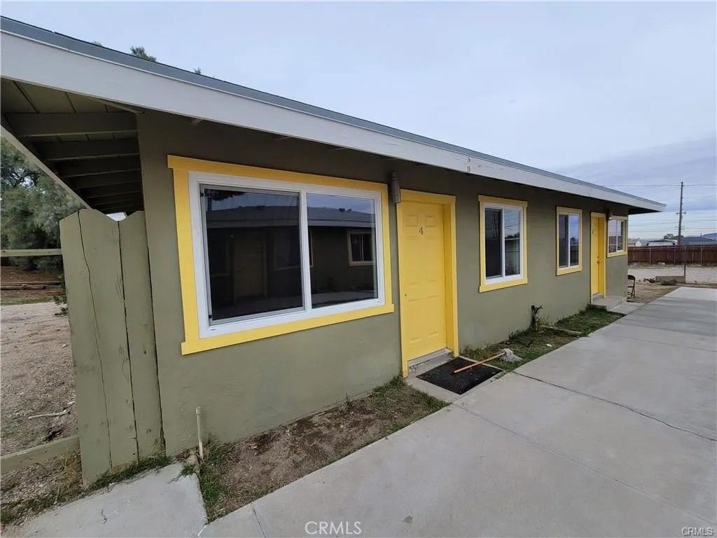 Photo of 961 Manzanita Drive #4, Barstow, CA 92311 (MLS # DW25264843)