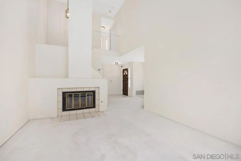 Photo of 3680 Caminito Cielo Del Mar, San Diego, CA 92130 (MLS # 260019947)