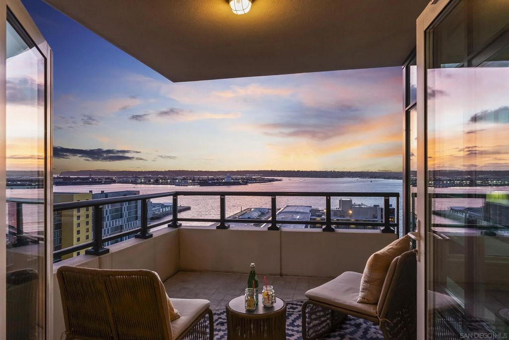 Photo of 1205 Pacific Hwy #2106, San Diego, CA 92101 (MLS # 260004266)