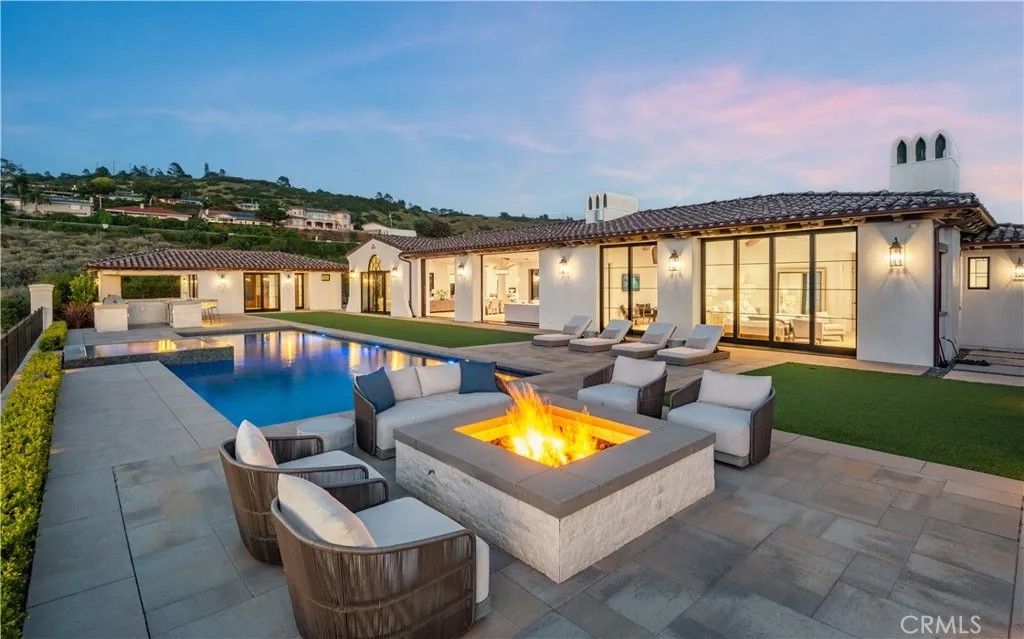 Photo of 74 Via Del Cielo, Rancho Palos Verdes, CA 90275 (MLS # PV26091243)