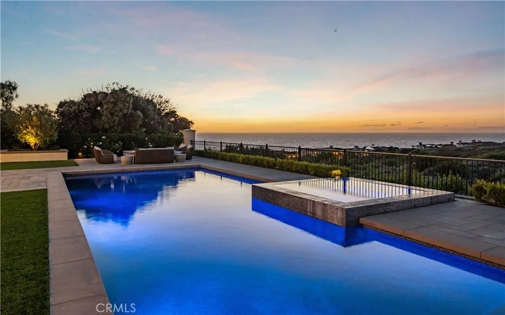 Photo of 74 Via Del Cielo, Rancho Palos Verdes, CA 90275 (MLS # PV26091243)