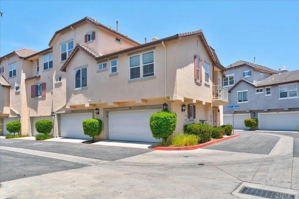 Photo of 1653 Sourwood Pl, Chula Vista, CA 91915 (MLS # PTP2601661)