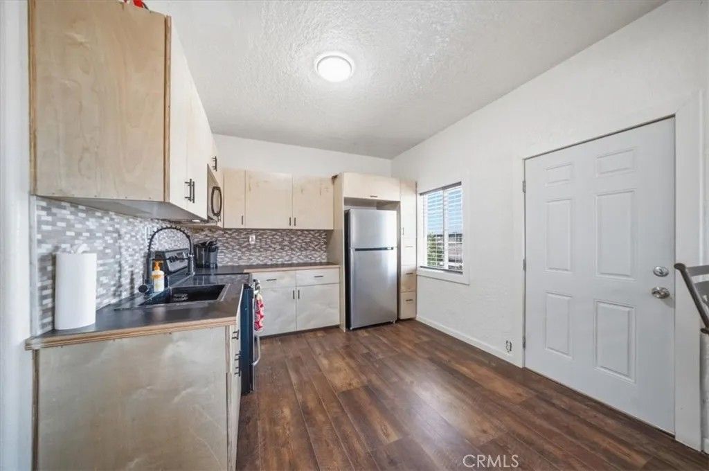 Photo of 801 Valley Avenue, Needles, CA 92363 (MLS # IV26091364)