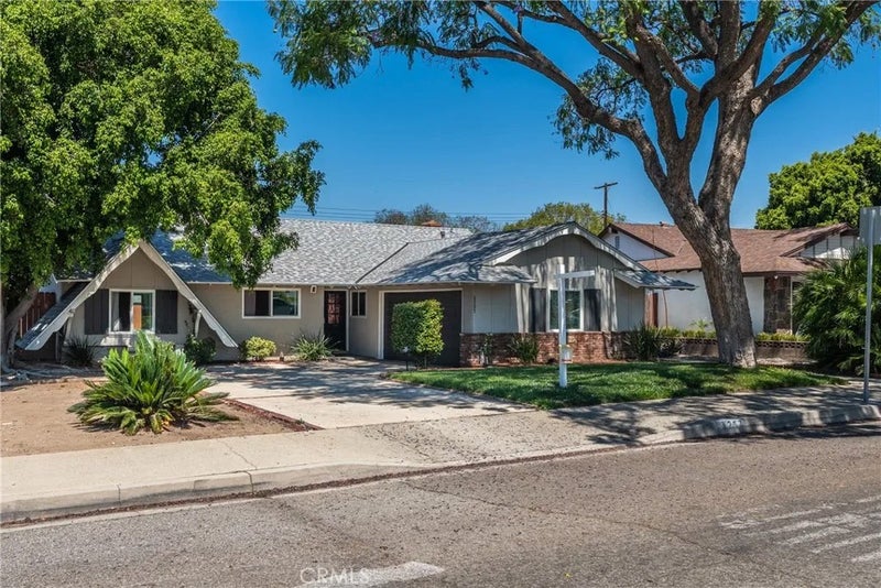 3257 Falcon Street