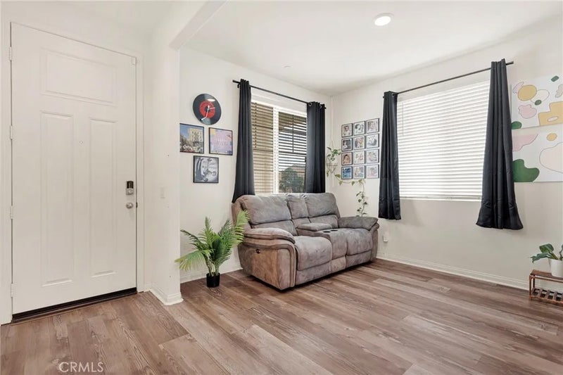 1503 Noblewood