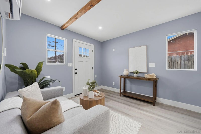 8514 Glenhaven