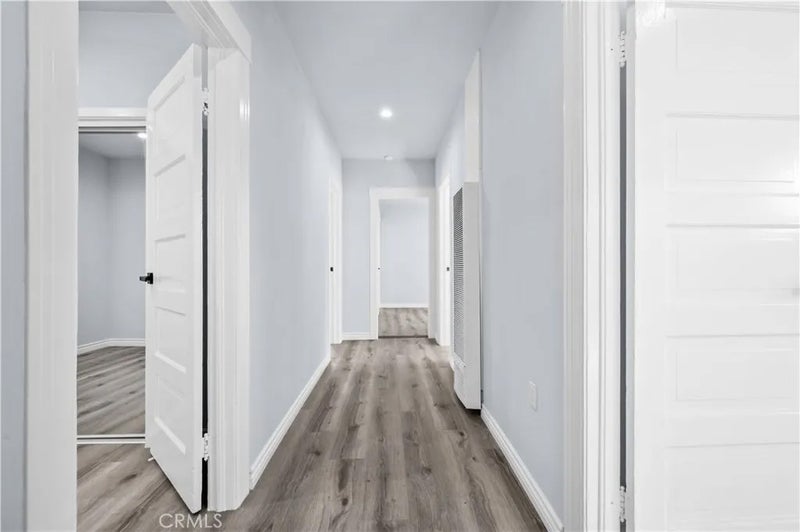 136 W 43rd Place