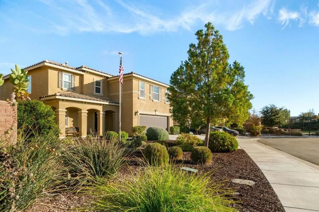 Photo of 34668 Butte Court, Murrieta, CA 92563 (MLS # NDP2511563)