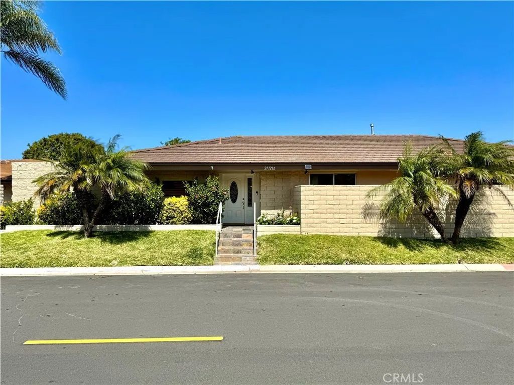 Photo of 27121 Calle Caballero #B, San Juan Capistrano, CA 92675 (MLS # OC26091976)